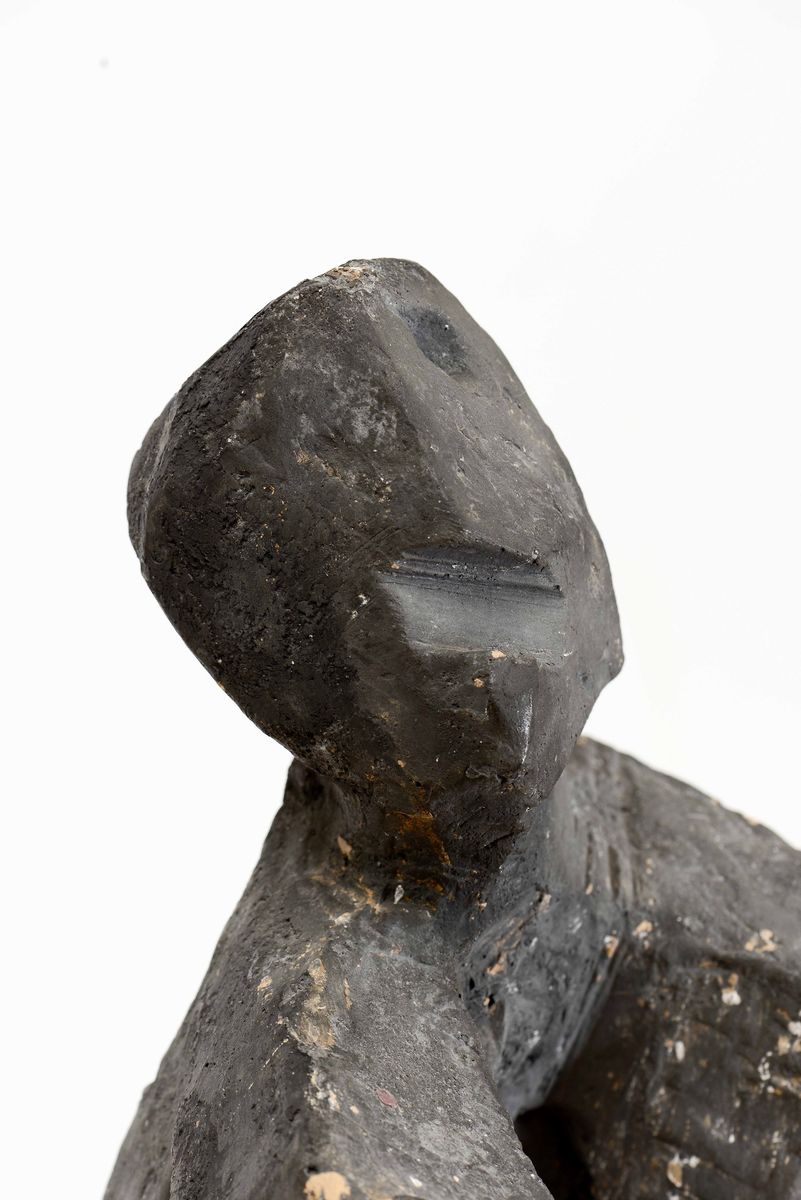 Scultura Astratta in Terracotta su Base in Marmo