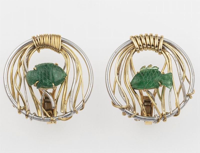 Pair of emerald and gold earrings. Signed Enrico Cirio  - Auction 100 designer jewels - Cambi Casa d'Aste