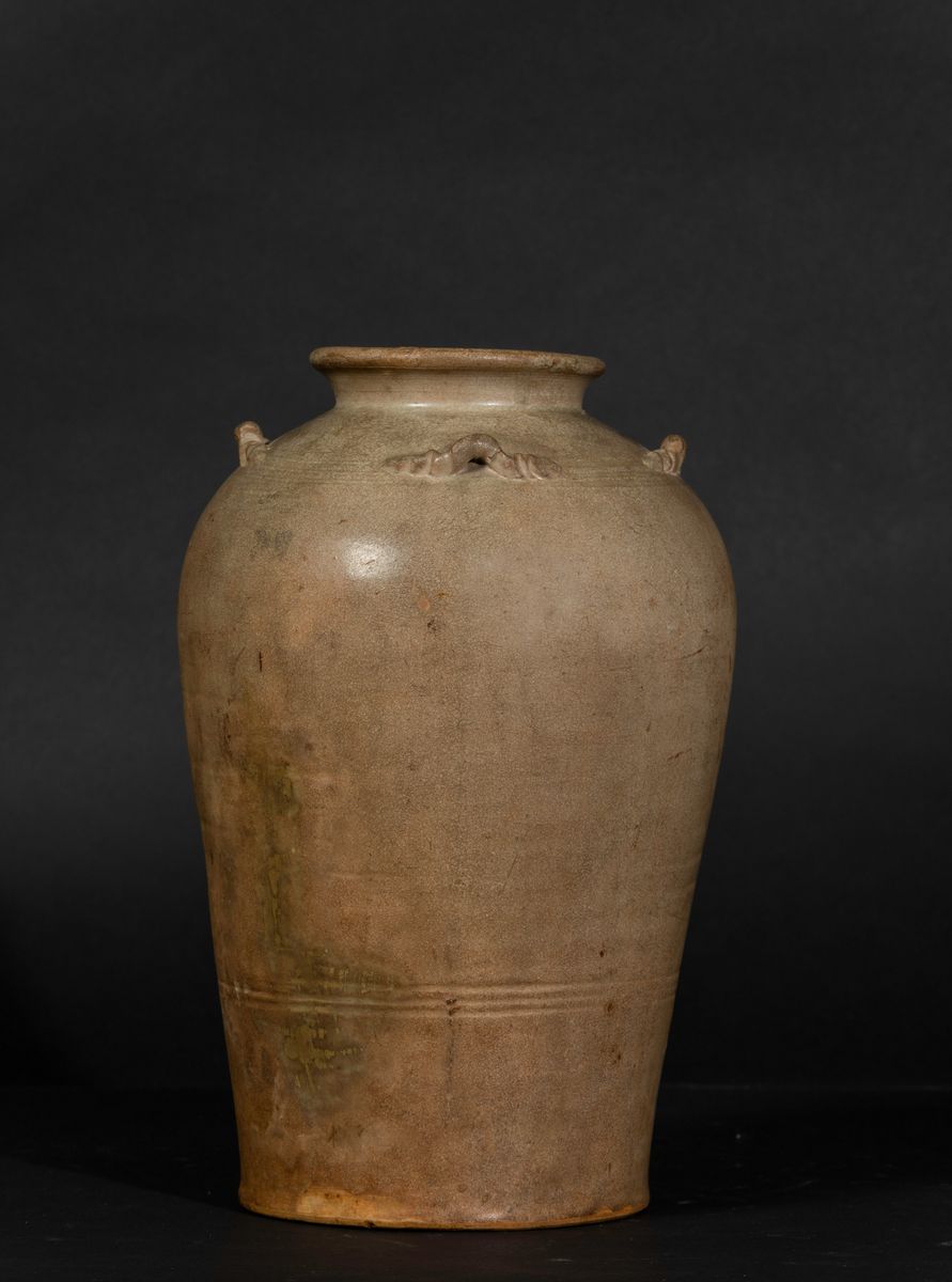 Vaso in Grã¨s a Smalto con Decoro Inciso e Quattro Piccole Anse, Cina, Dinastia Ming, XVII Secolo