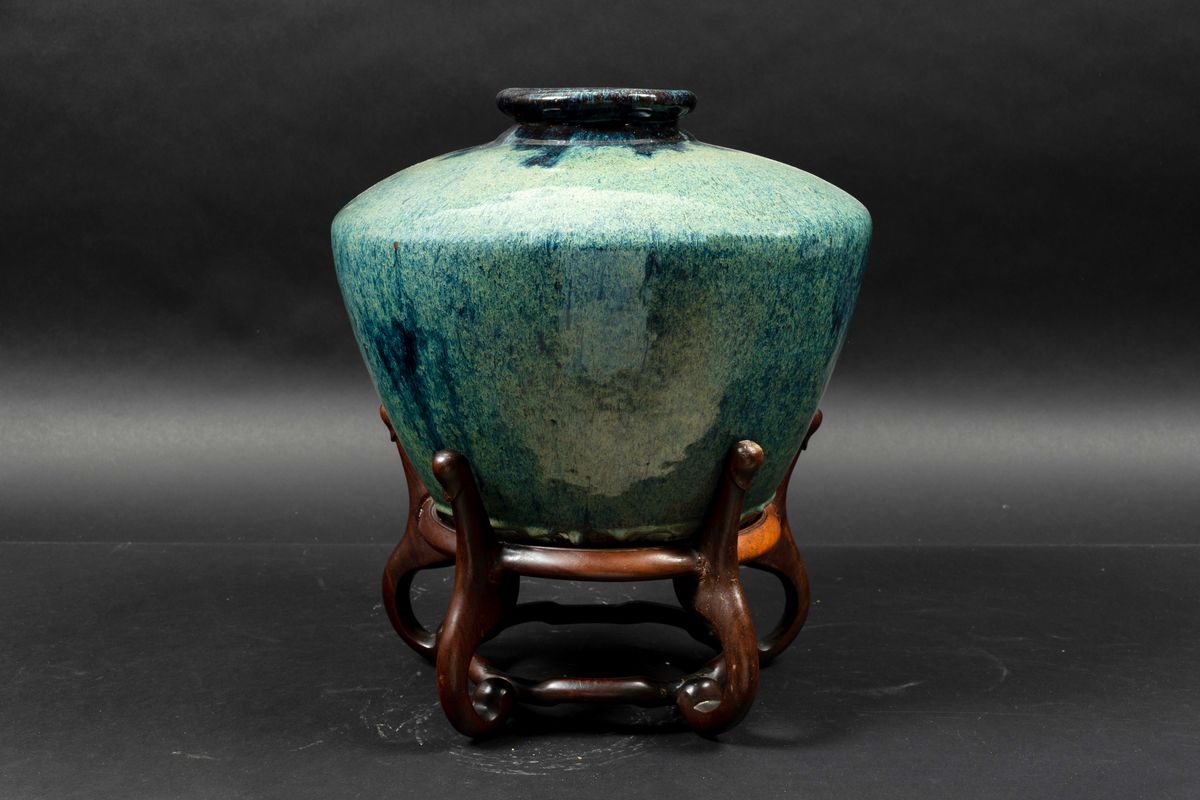 Vaso in Porcellana Flambã¨ sui Toni Dell'azzurro e del Marrone, Cina, Dinastia Qing, XIX Secolo