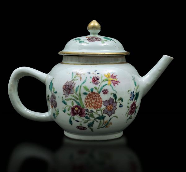 A Pink Family teapot, China, Qing Dynasty