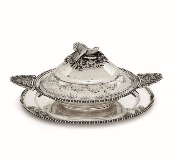 A silver tureen and tray, Moscow, XX century