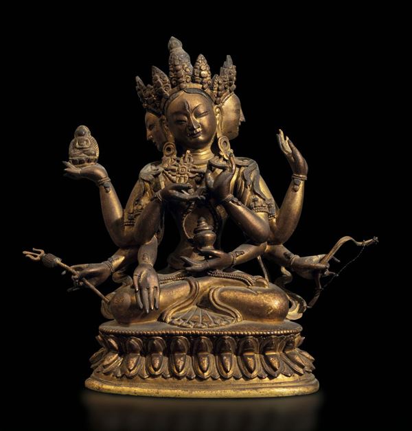 Figura di Usnisavijaya seduta su doppio fiore di loto in bronzo con tracce di doratura, Cina, Dinastia  [..]