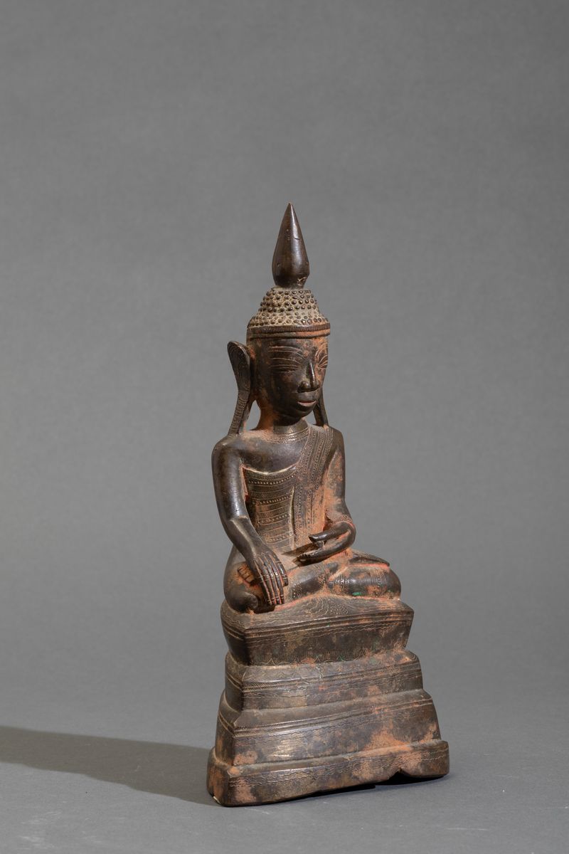 Figura di Buddha Sakyamuni Seduto in Bronzo, Thailandia, XIX Secolo