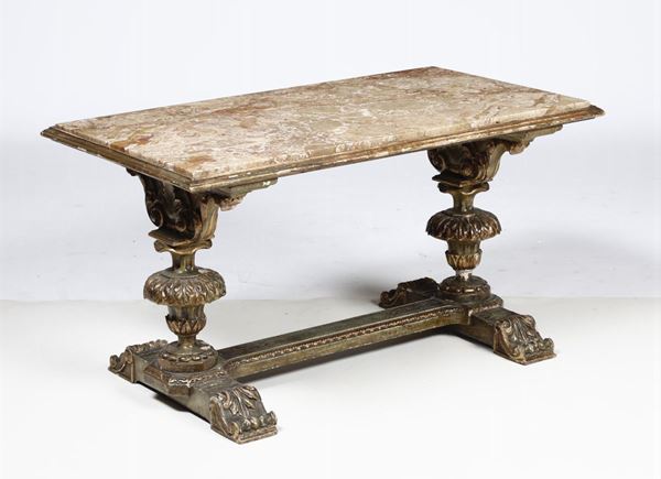 Tavolino in legno intagliato con piano in marmo, XX secolo