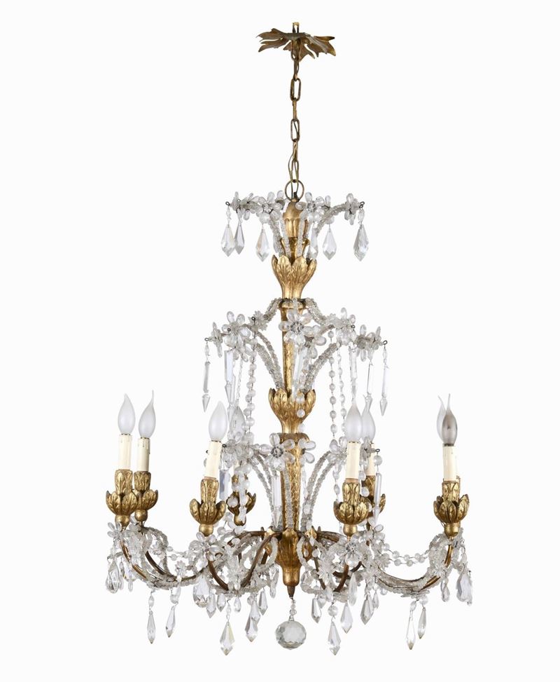Lampadario a otto bracci in legno intagliato e dorato e cristalli, XVIII-XIX secolo  - Auction Antiques II - Timed Auction - Cambi Casa d'Aste