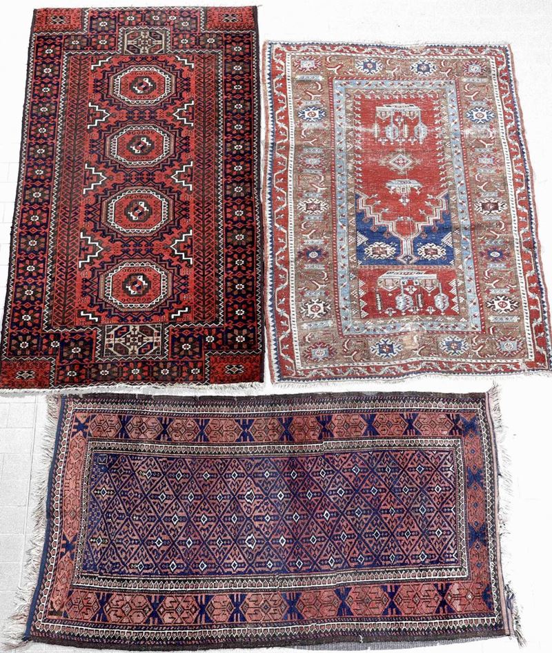 Lotto di tre tappeti fine XIX inizio xX secolo  - Auction Carpets - Time Auction - Cambi Casa d'Aste