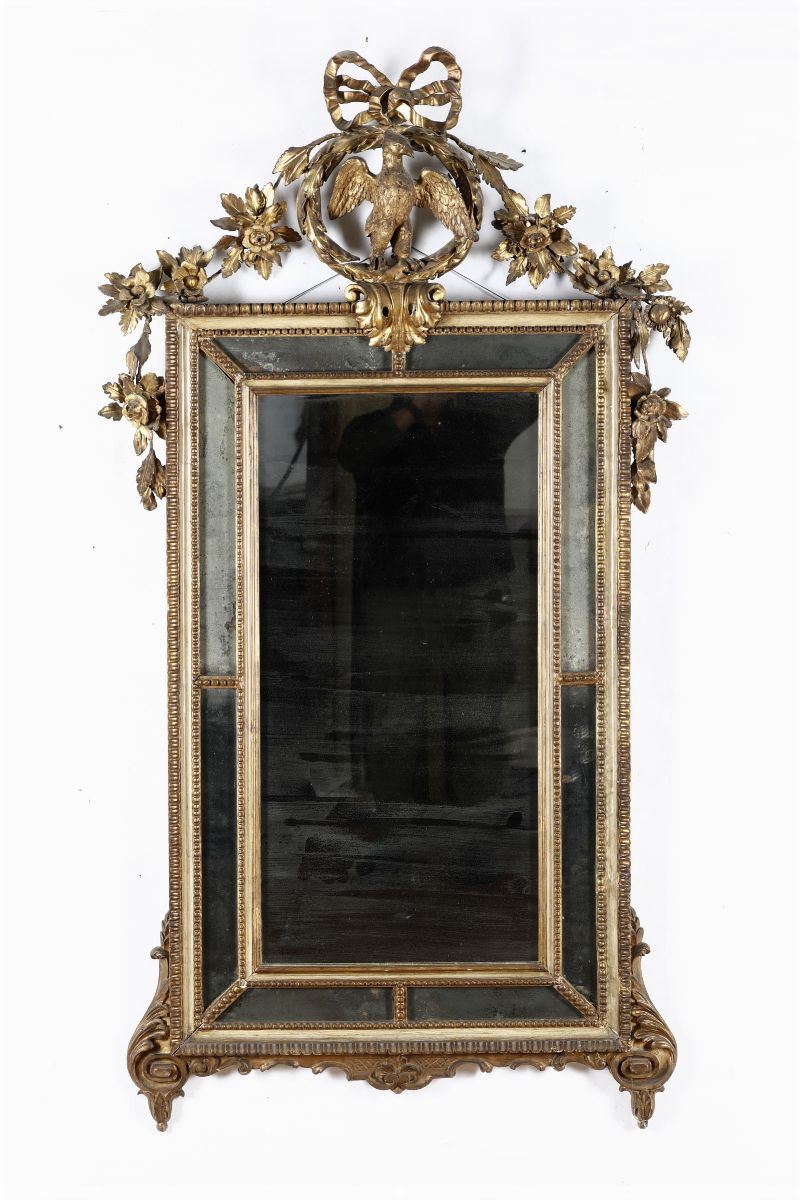Specchiera in legno intagliato e dorato, XIX secolo  - Asta Antiquariato II - Asta a Tempo - Cambi Casa d'Aste