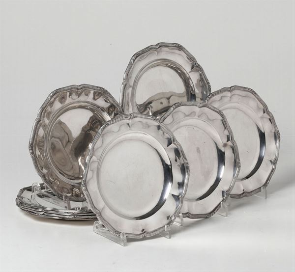 Nove piattini in argento. Manifattura italiana del XX secolo