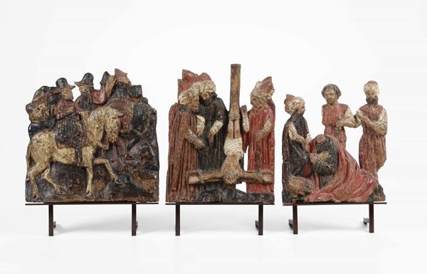 Magi a cavallo, martirio di San Pietro e San Paolo. Rilievi in legno policromo Arte veneta o lombarda, XVI secolo