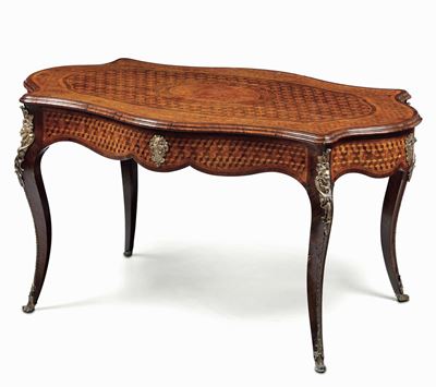 Tavolo Ovale Napoleone III Interamente Lastronato ed Intarsiato a Marqueterie, XIX Secolo