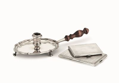 Bugia e Due Portasigarette in Argento. Bugia Argenteria Italiana del XX Secolo, Portasigarette Ge...