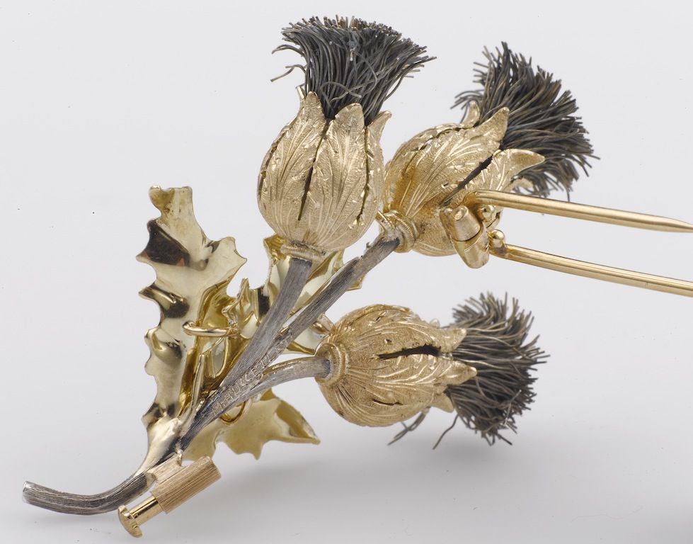 M. Buccellati. Spilla Cardi