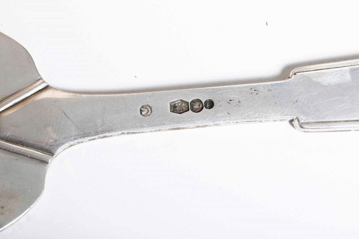 Servizio di Posate per Dodici Coperti Dodici in Argento Entro Cassettiera in Legno (1 Forchetta D...