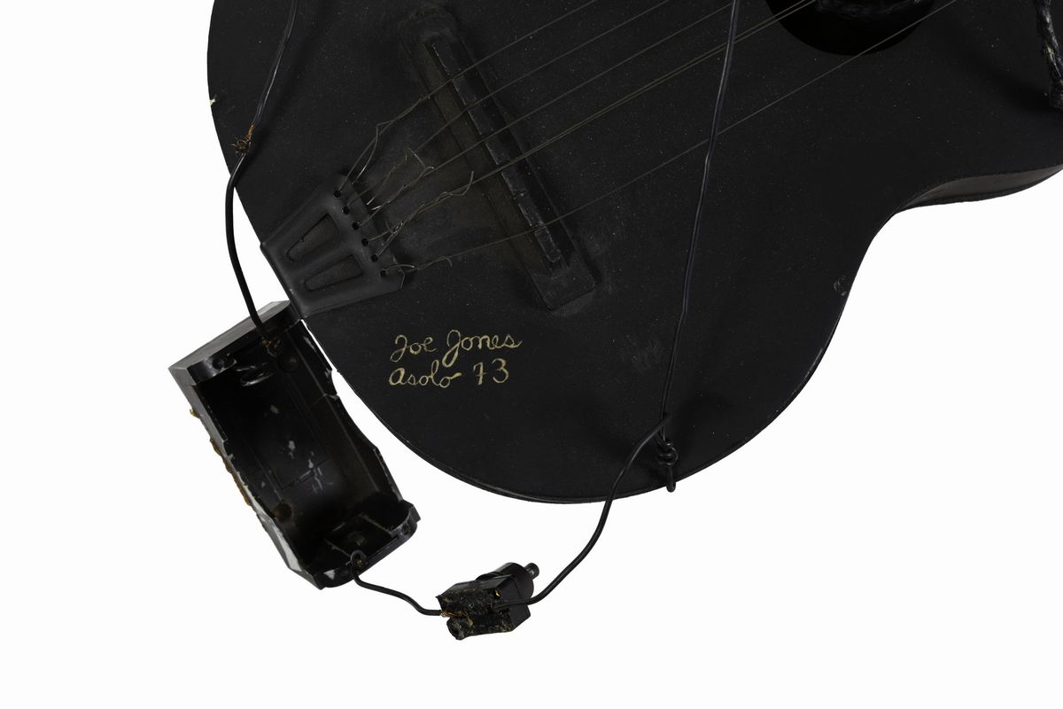 Joe Jones (1934-1993)violino, 1973