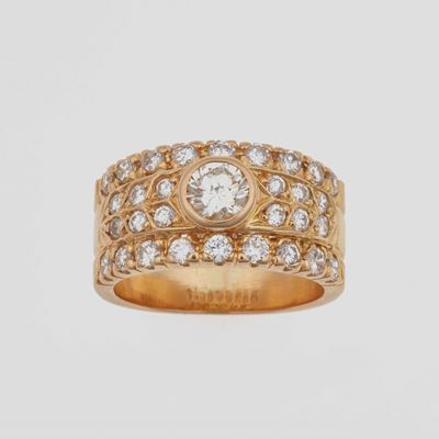 Anello a Fascia con Diamanti Taglio Brillante