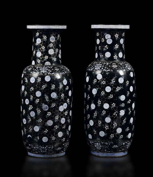 Two Chinese vases, China, Qing Dynasty, 1800s