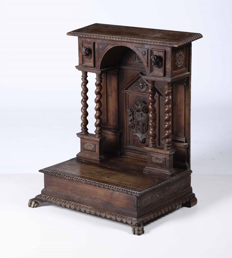 Inginocchiatoio in legno intagliato con colonne a torciglione, XX secolo  - Auction Antiques III - Timed Auction - Cambi Casa d'Aste
