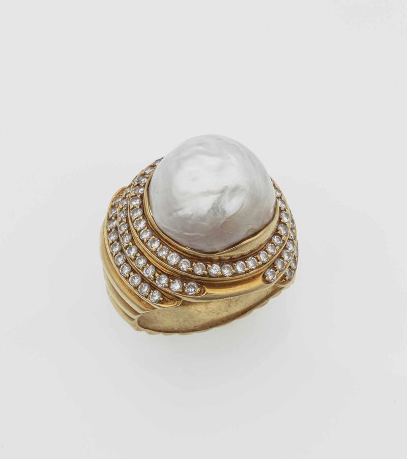 Anello con perla irregolare e diamanti  - Auction Jewels - Time Auction - Cambi Casa d'Aste