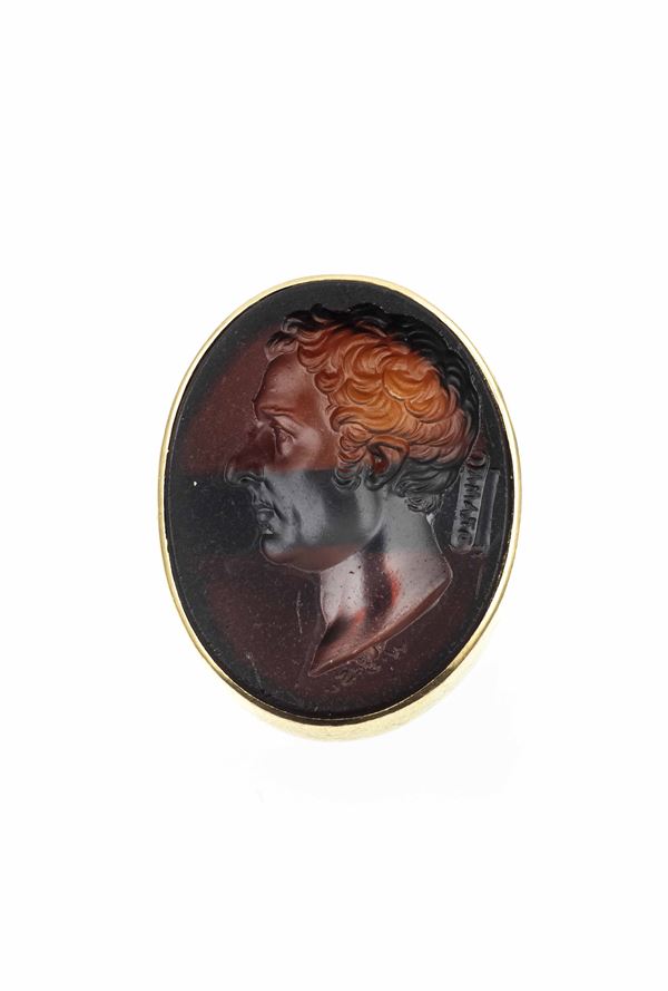 Anello con incisione in vetro