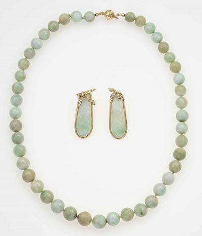 Demi-parure Composta da Collana ed Orecchini in Giada