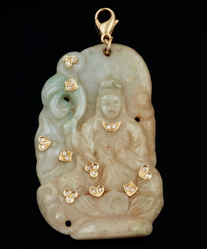 Pendente in giadeite incisa con piccoli diamanti  - Auction Jewels and Corals | Time Auction - Cambi Casa d'Aste