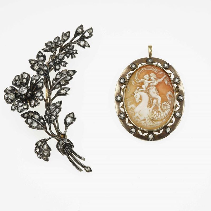 Lotto composto da due spille e due pendenti con cammei  - Auction Jewels - Time Auction - Cambi Casa d'Aste