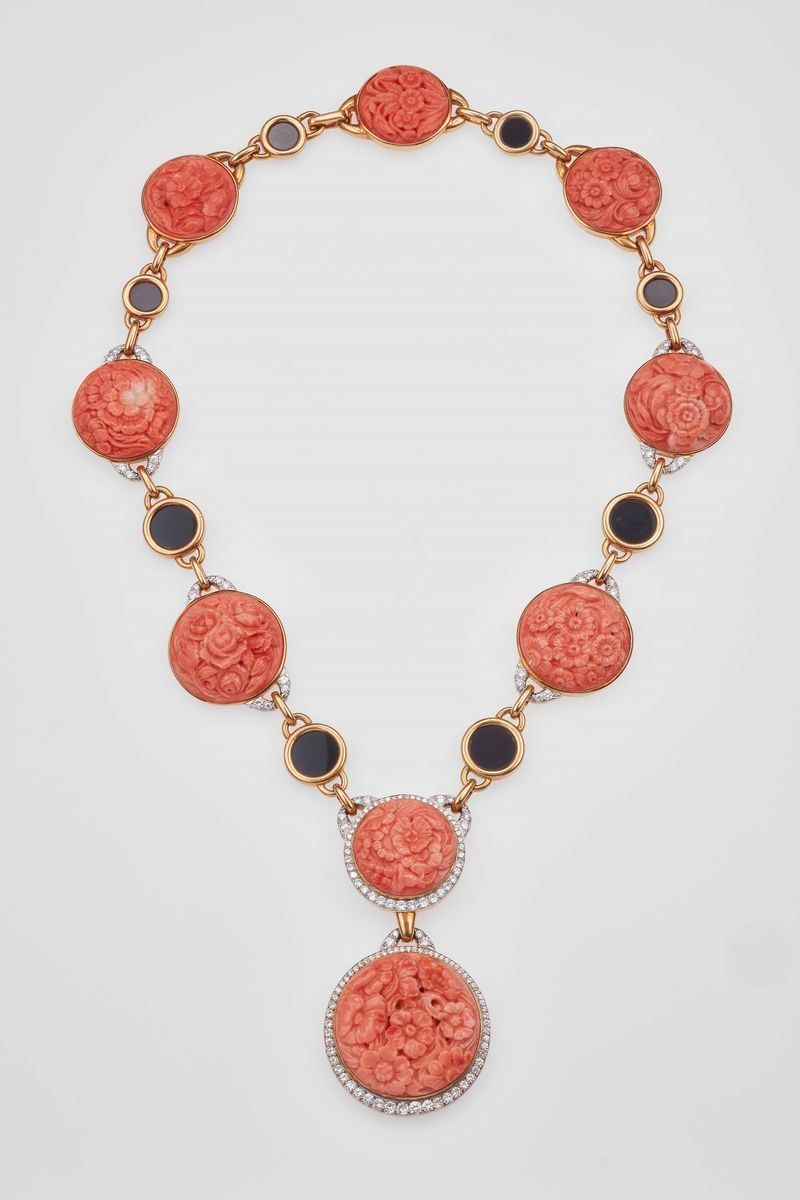 David WEBB. Collana con corallo inciso, onice e diamanti  - Auction Fine Jewels - Cambi Casa d'Aste
