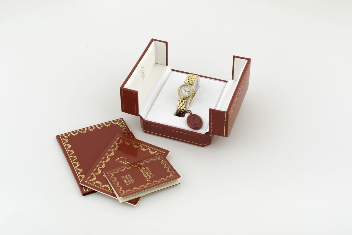 Cartier - Elegante Panthere Vandôme con Lunetta in Diamanti, Movimento al Quarzo, Circa 2000 con ...