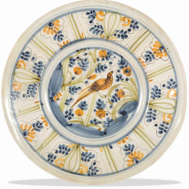 Piatto Albisola o Savona, fine del XVII - inizio del XVIII secolo  - Asta Ceramiche | Cambi Time - Cambi Casa d'Aste