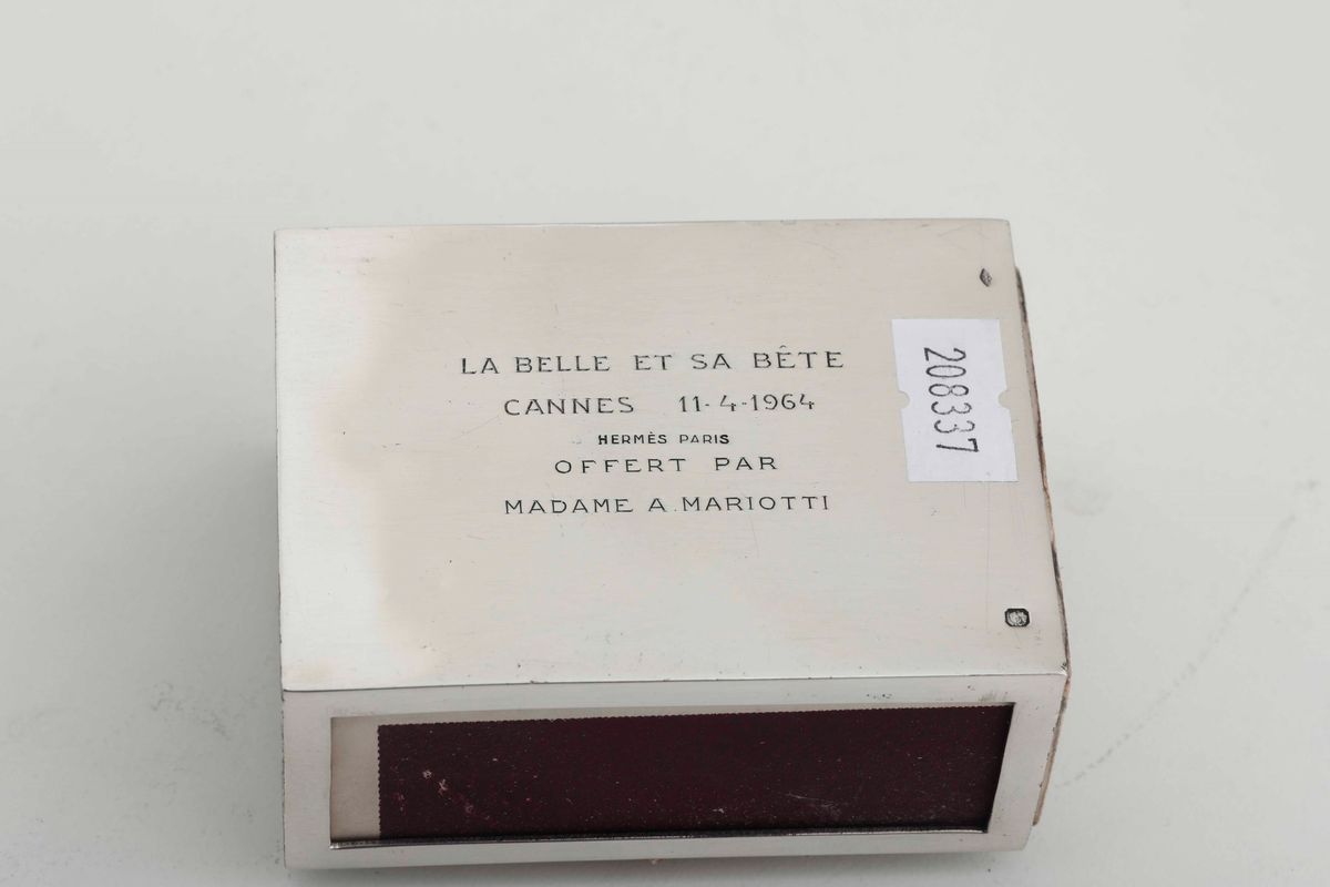 Scatola Portafiammiferi in Argento Fuso e Cesellato. Maison Hermes, Francia Terzo Quarto del XX S...
