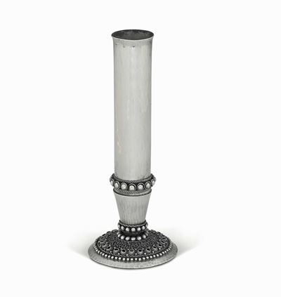 Vaso in Argento Fuso, Sbalzato e Cesellato. Colonie Italiane, Tripoli Secondo Quarto del XX Secol...