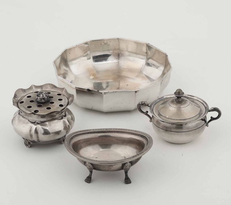 Lotto di oggetti in argento. Italia XX secolo  - Auction Silvers | Cambi Time - Cambi Casa d'Aste