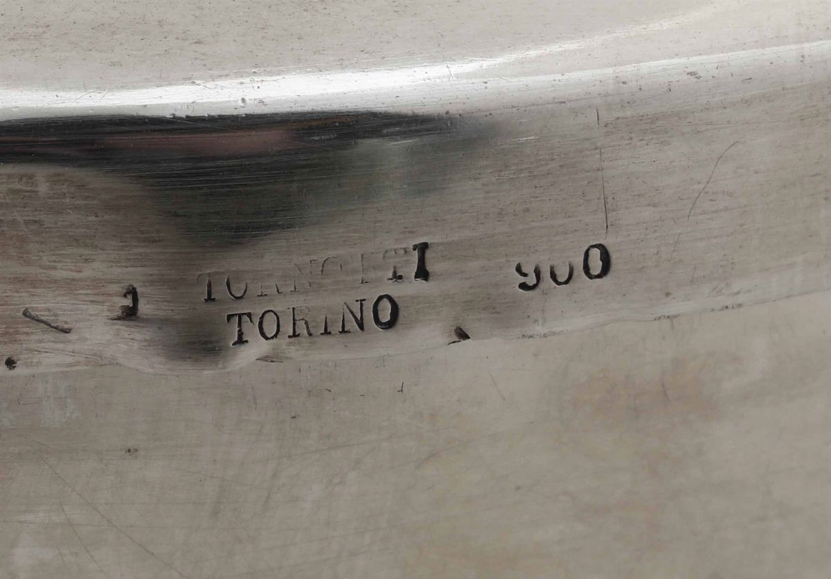 Paiolo in Argento a Titolo 900. Argenteria Italiana del XX Secolo. Incussa Iscrizione “tornotti T...