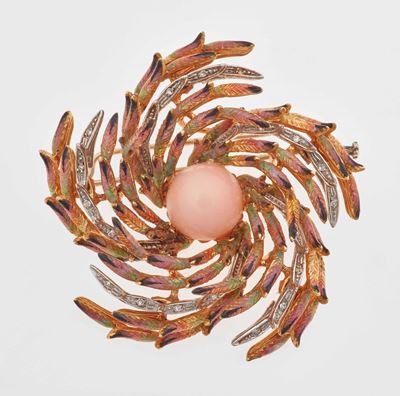 Spilla con Corallo Rosa, Smalti Policromi e Diamanti Taglio Huit-huit