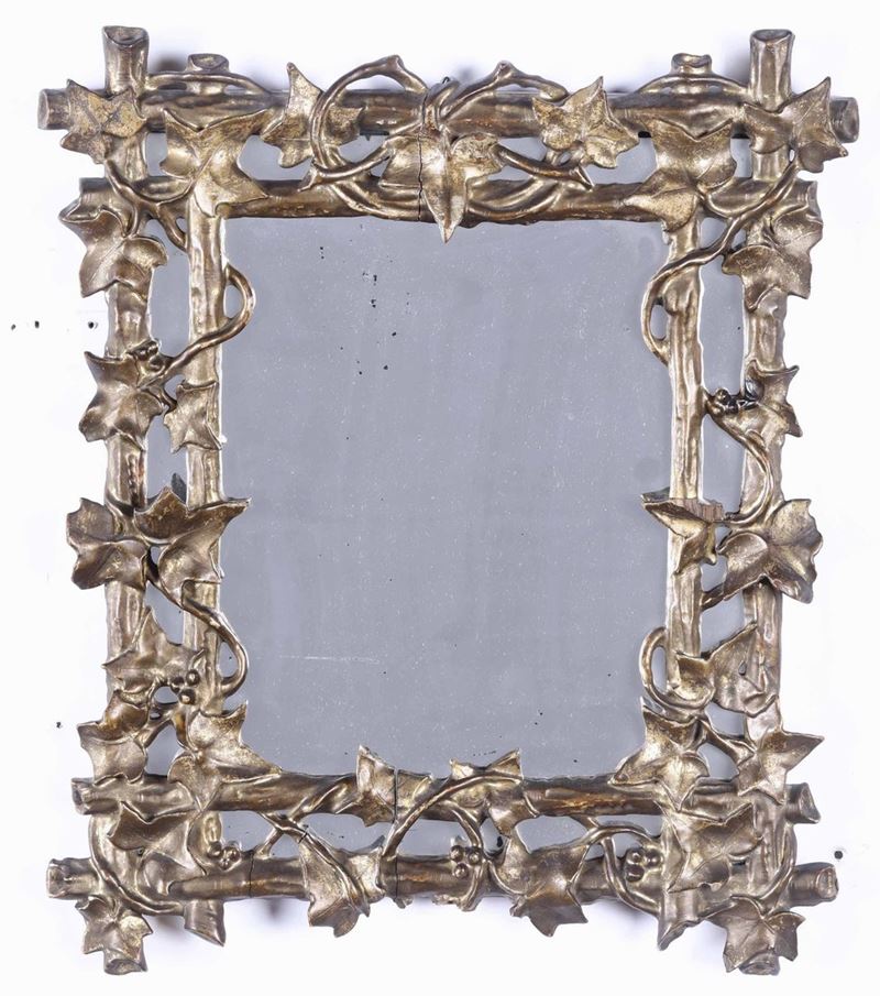 Specchiera con cornice in legno intagliato e dorato a foggia di tralci di vite, XIX secolo  - Asta Antiquariato III - Asta a Tempo - Cambi Casa d'Aste