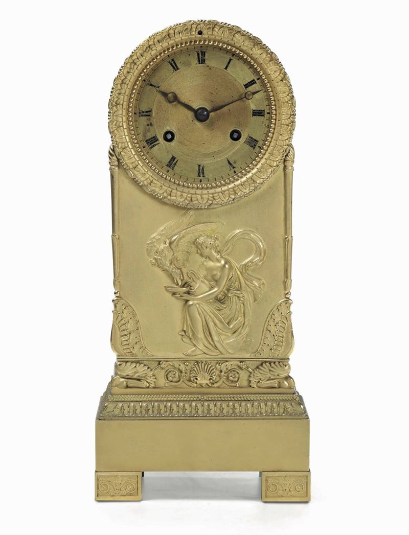 Pendola da tavolo in bronzo dorato a forma di plinto, Francia inizio XIX secolo  - Auction Antiques - Time Auction - Cambi Casa d'Aste