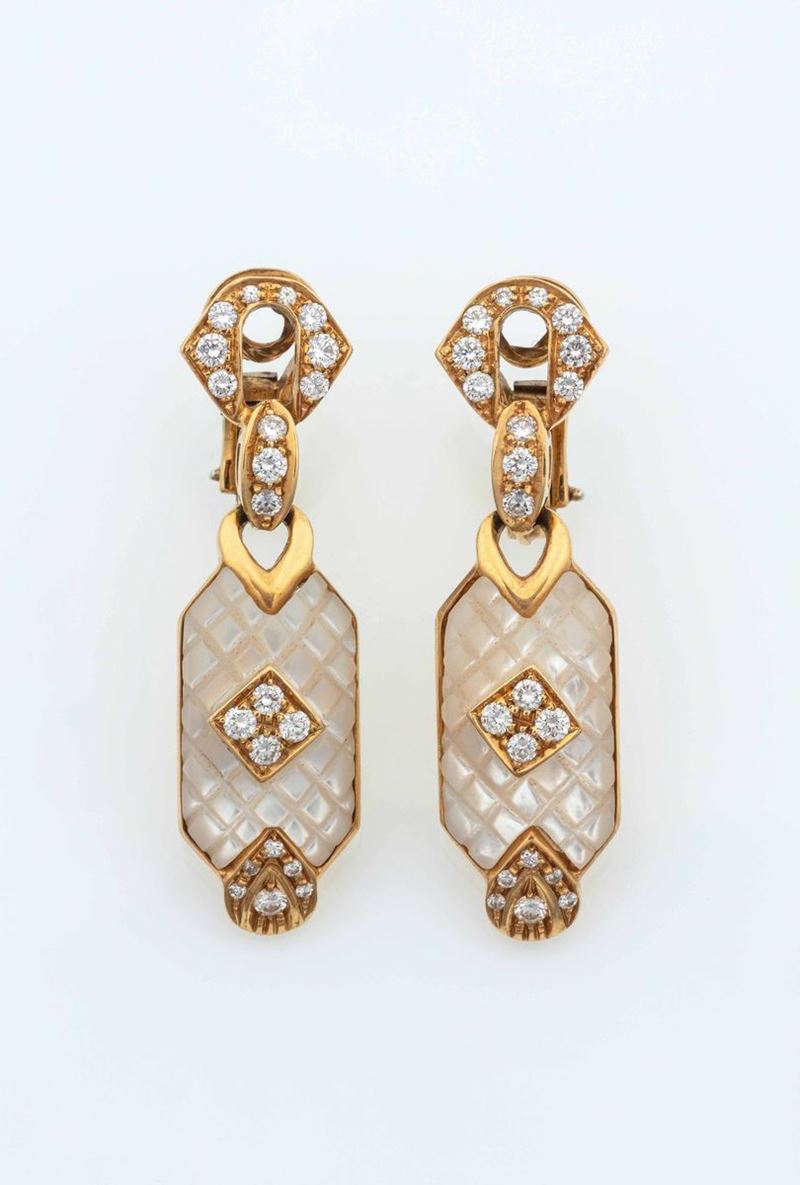 Orecchini pendenti con madreperla e diamanti  - Auction Jewels - Time Auction - Cambi Casa d'Aste