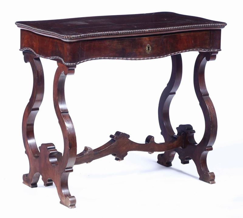 Tavolino con montanti a lira, XIX secolo  - Asta Antiquariato I - Asta a Tempo - Cambi Casa d'Aste