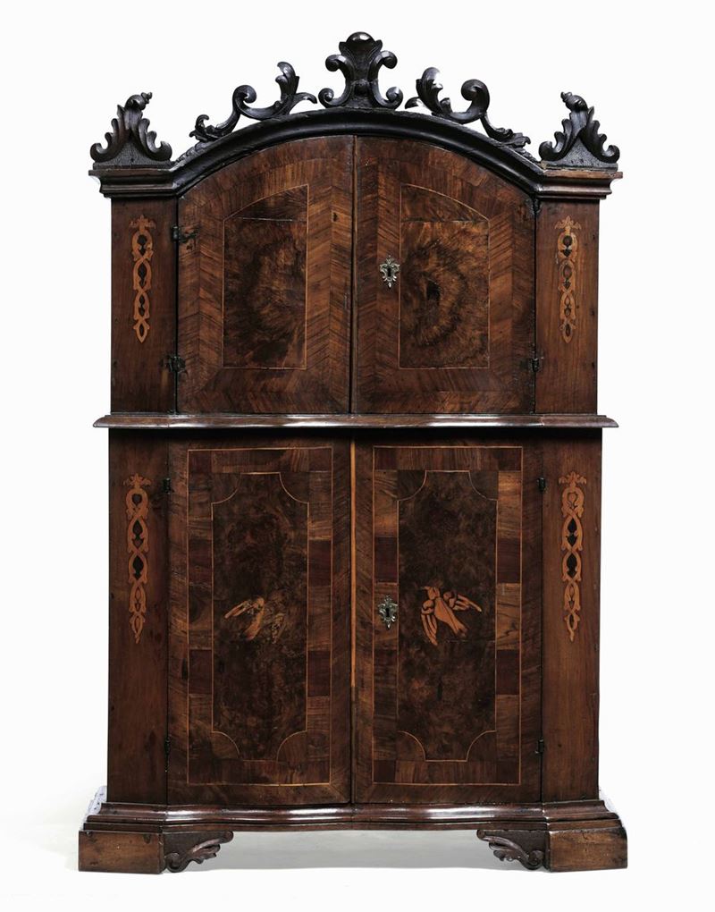 Credenzina in legno lastronato, XVIII secolo  - Asta Antiquariato Selected | Asta a Tempo - Cambi Casa d'Aste