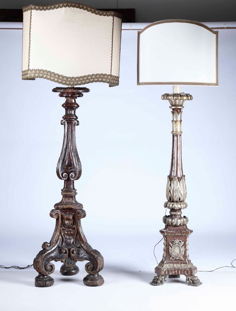 Due grandi torcere in legno laccato e dorato, XVII e XVIII secolo  - Auction Antiques I - Timed Auction - Cambi Casa d'Aste