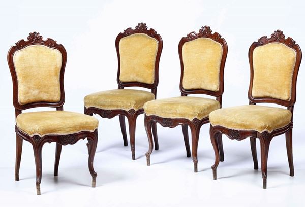 Quattro sedie Luigi Filippo in legno intagliato