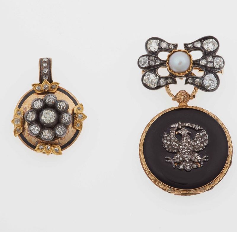 Lotto composto da un piccolo orologio da tasca con smalto e diamanti ed un pendente con smalto e diamanti  - Auction Fine Coral Jewels - II - Cambi Casa d'Aste