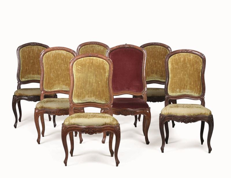 Sei sedie Luigi XV in noce intagliato, XVIII secolo  - Asta Arredi | Cambi Time - Cambi Casa d'Aste
