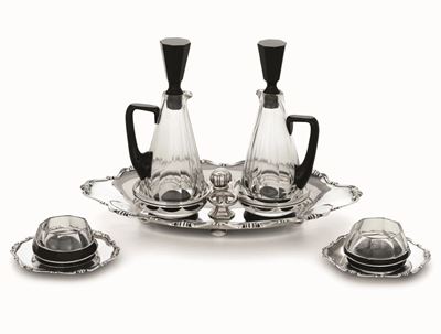 Set Composto da Oliera, Coppia di Salierine e Formaggera in Vetro Molato e Argento. Argenteria Ar...