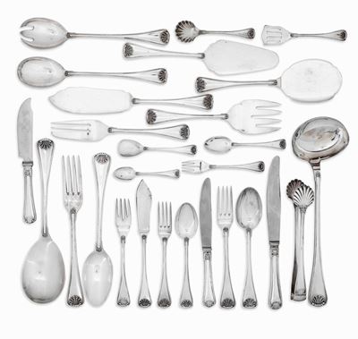 Servizio di Posate in Argento da 12, Contenuto in Cassetti con Astucci su Misura. Argenteria Ital...
