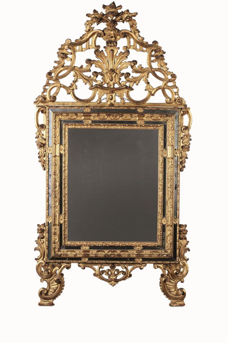 Specchiera Luigi XV intagliata e dorata, Piemonte XVIII secolo  - Asta Importanti Sculture, Arredi e Oggetti d'Arte - Cambi Casa d'Aste