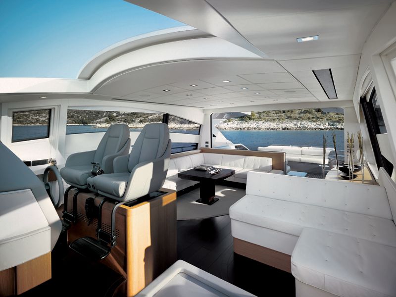 Pershing 72builder: Pershing