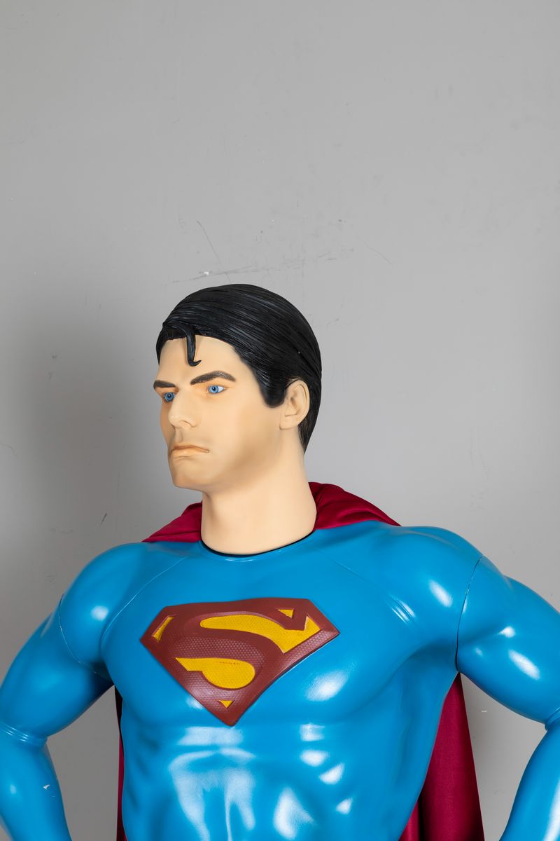 DC Comicsstatua di Superman