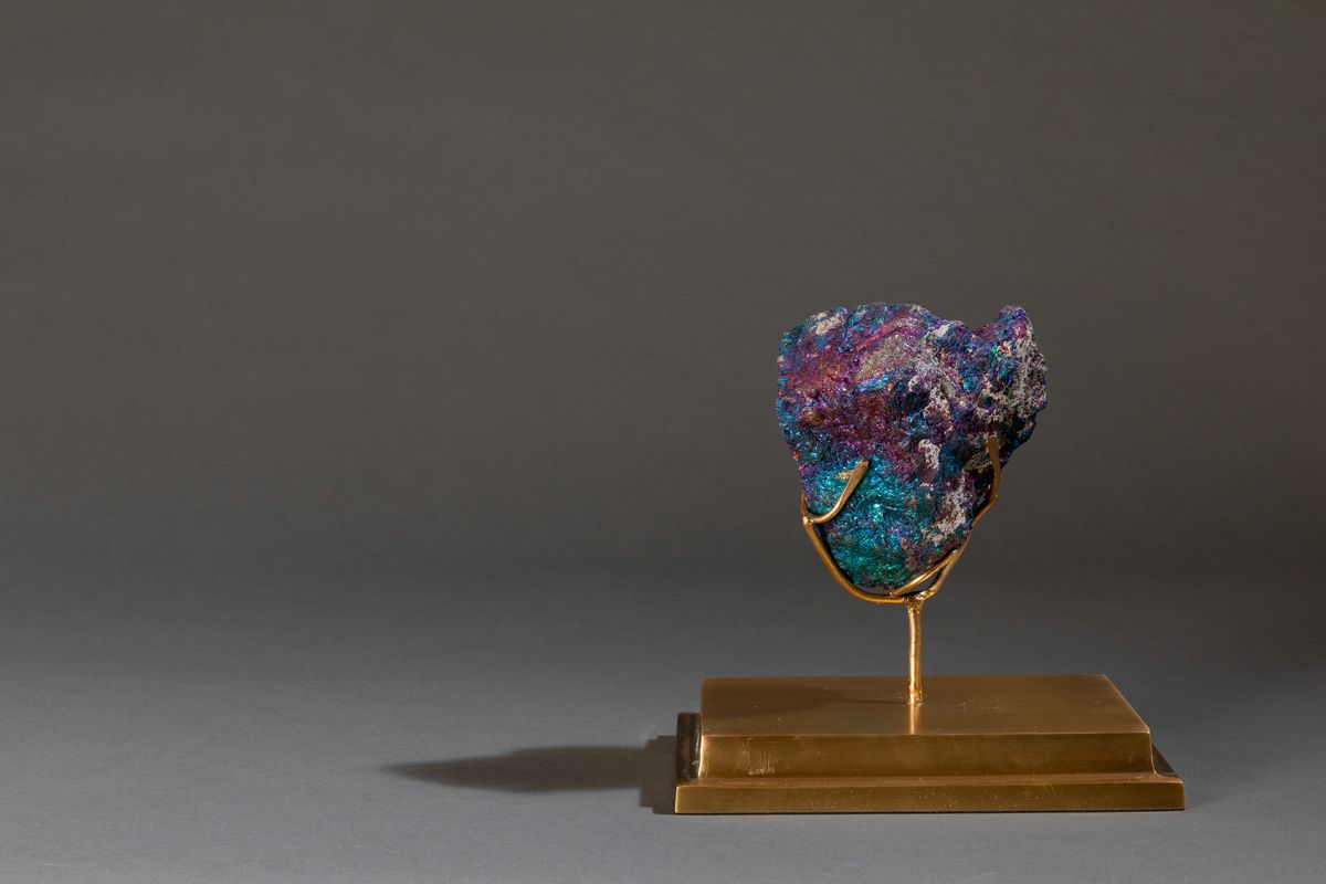 Calcopirite Iridescente su Base in Ottone